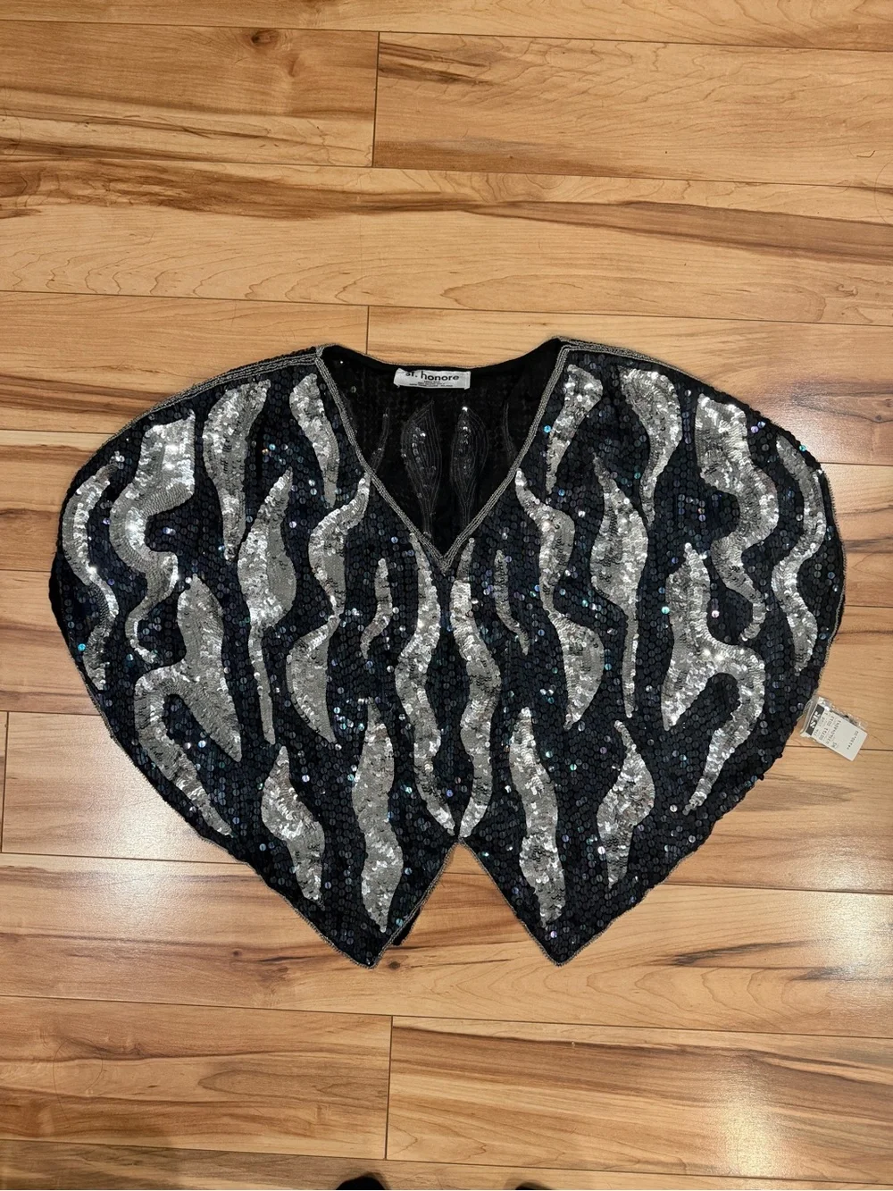 St. Honore NWT Vintage 100% Silk Black & Silver Zebra Sequin Top OS